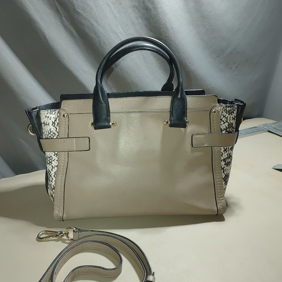 Coach swagger Leather Snake Print Satchel Handbag Adjustable Strap Beige Black - Picture 7 of 12